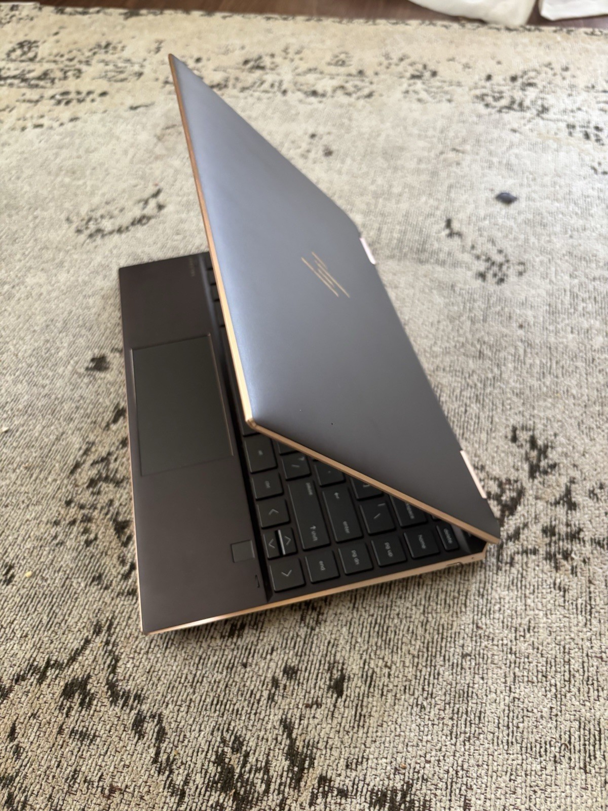 HP Spectre x360 13-13.9in i5 8GB 512GB SSD Win 2-in-1 Black/Gold slight use