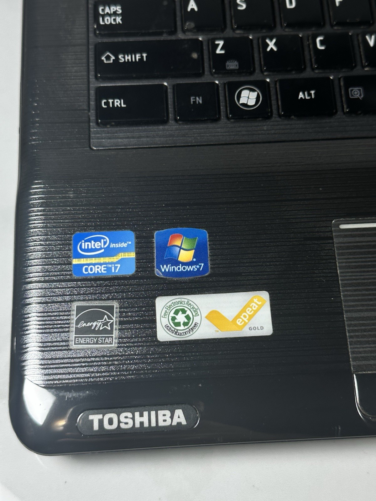 Toshiba Qosmio X770 17” i7-2670QM 8GB Boots BIOS No HDD OEM Charger VG+
