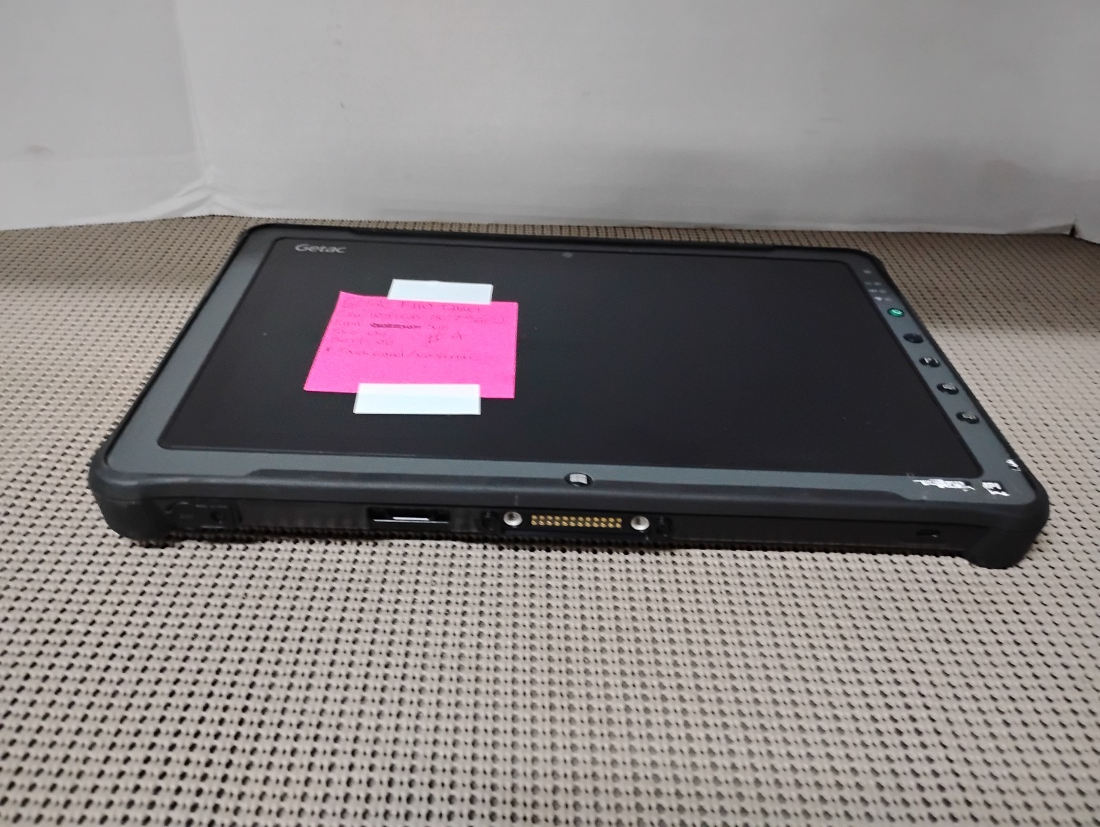 GETAC F110 INTEL CORE I5 7TH GEN 8GB RAM NO HD/BATTERY OR POWER CORD PARTS ONLY