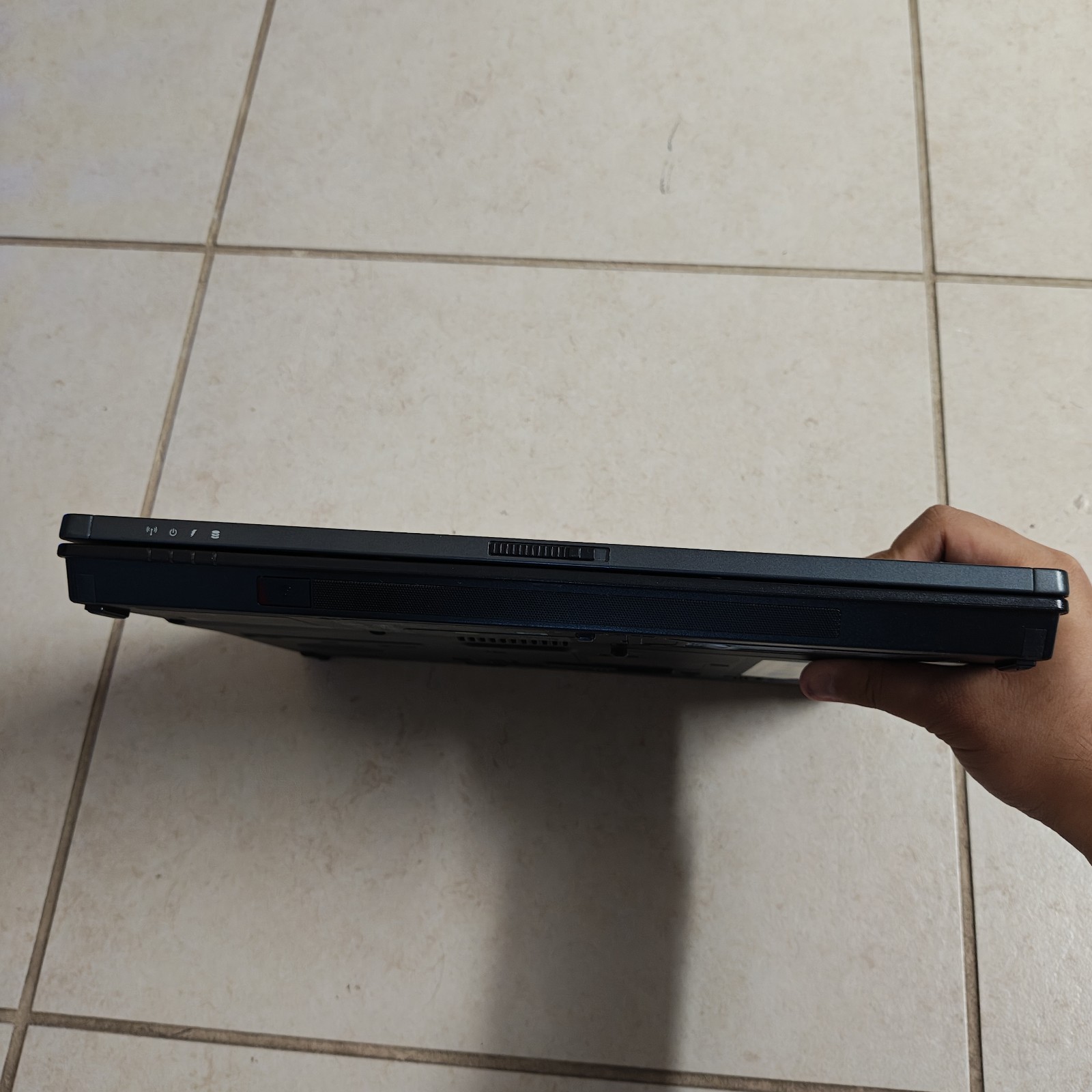 HP Compaq nc6220 14.1″ Windows XP Laptop – NO HDD/512MB RAM – NO POWER #3859