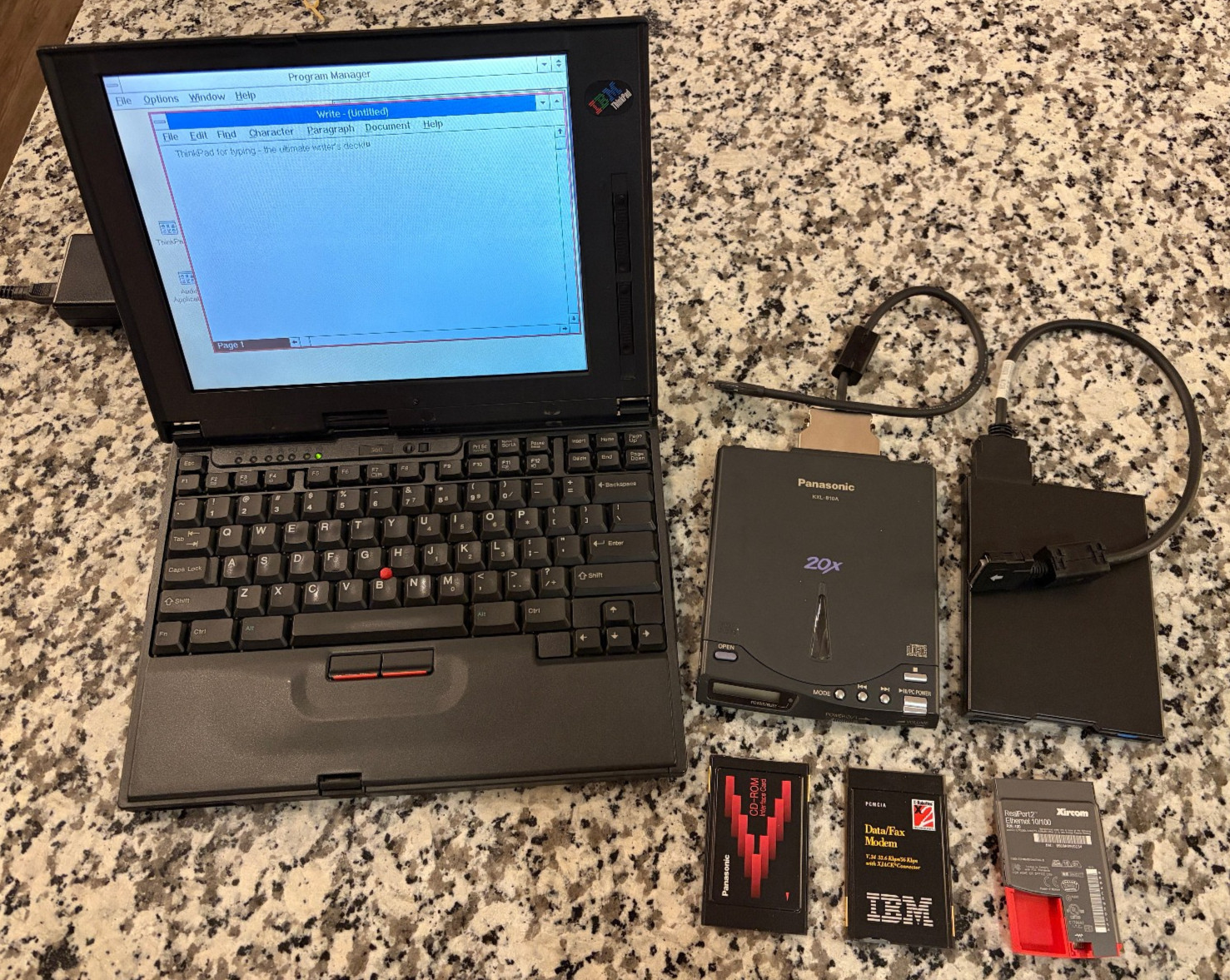 IBM ThinkPad 560 Windows 3.1 with EXTRAS!