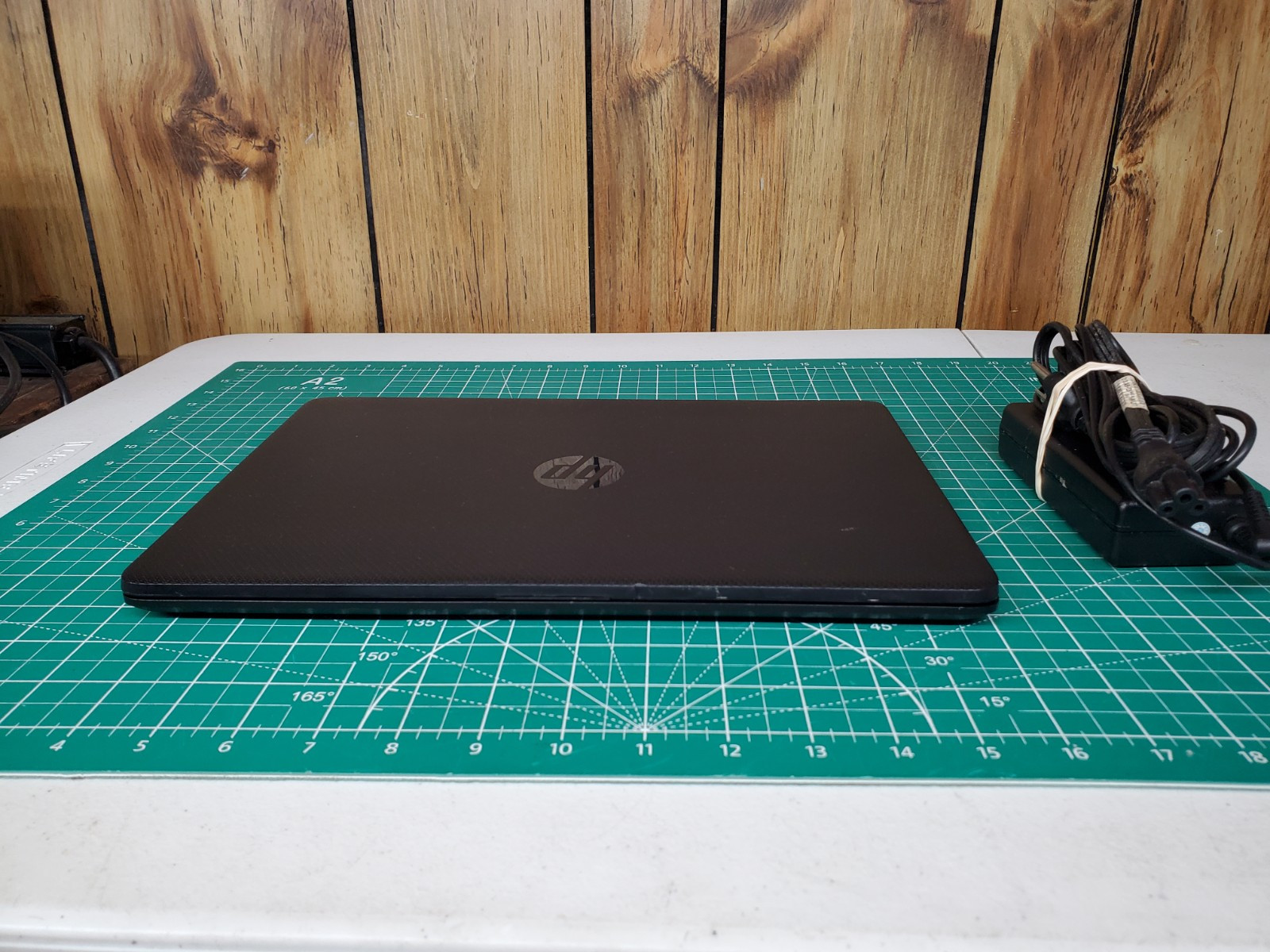 HP 14-dq1025nr Laptop 14″ Core i3-1005g1, 8GB Ddr4 RAM 128GB SSD, Win 11 Home