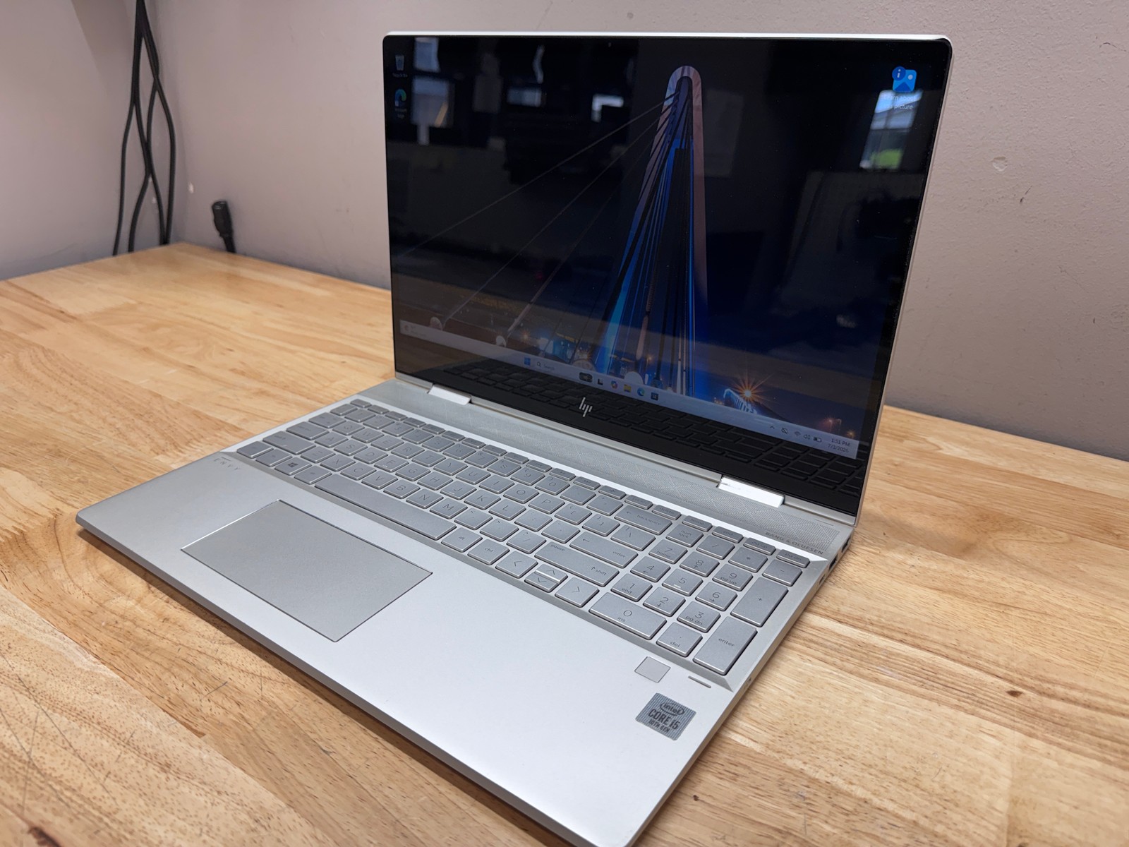 HP ENVY x360 15m-DR 15.6″ TOUCHSCREEN Laptop Intel Core i5, 256GB SSD, W11