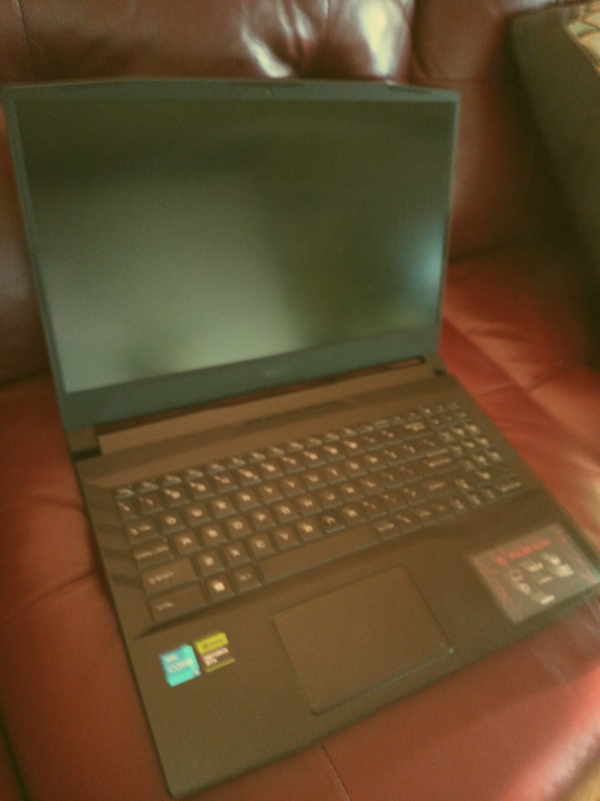 MSI Pulse GL66 (Loose N Key) Has Original Adapter