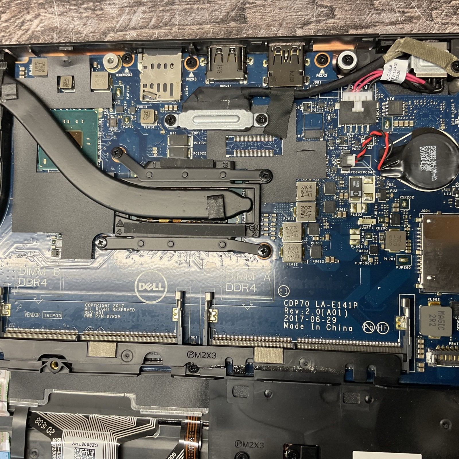 Dell Latitude 5480 / i5 6th Gen / BIOS Unlocked / No RAM / No SSD / M15