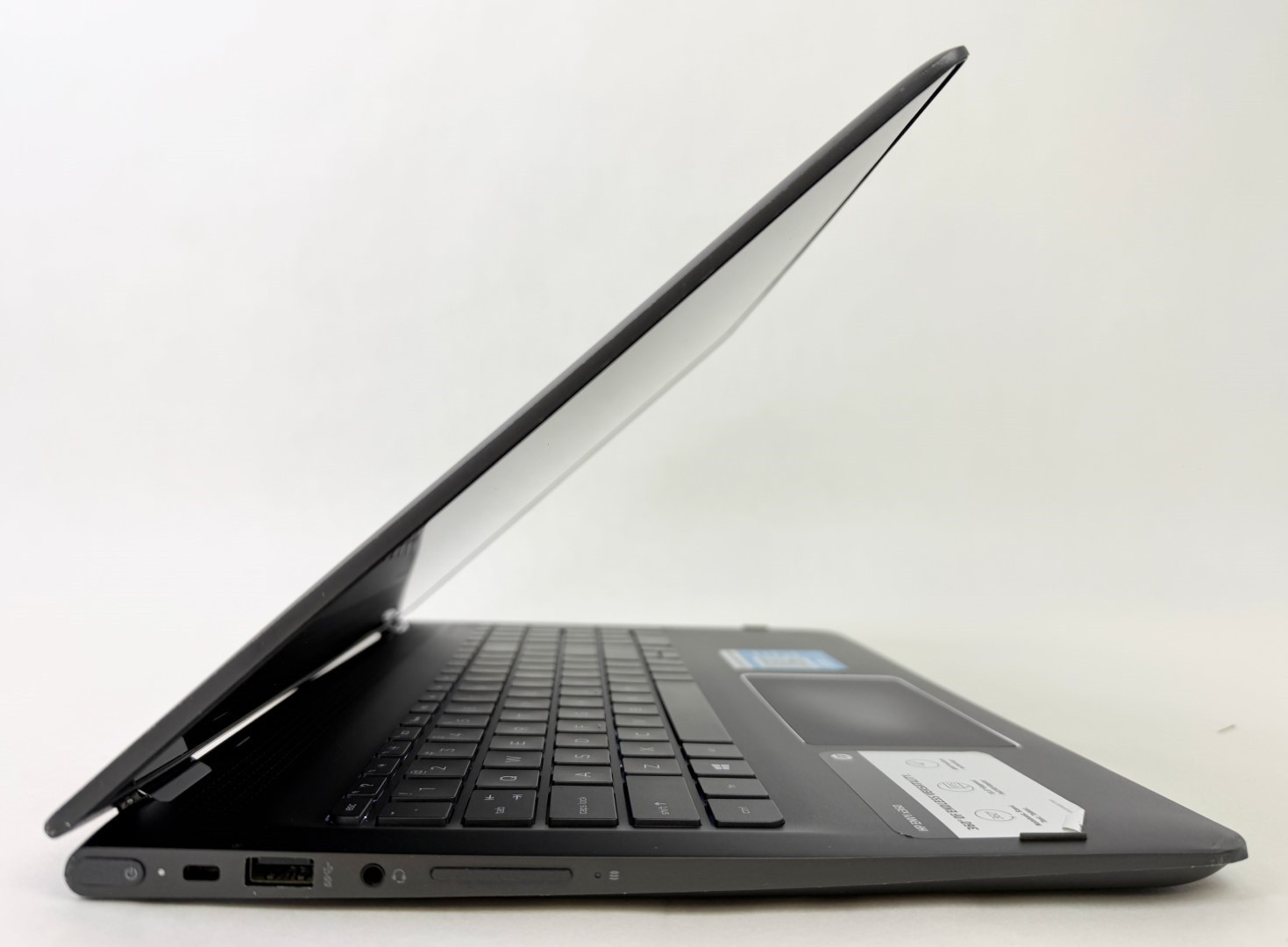 HP ENVY x360 M6-ar004dx 15.6″ FHD Touch FX-9800P 8GB 256GB W10H Laptop – Dents!
