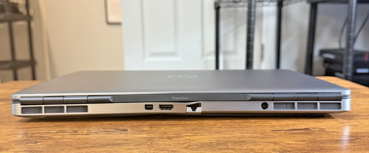 Dell Precision 7560 Intel(R) Core(TM) i9-11950H 32 GB RAM 1 TB SSD 15.6″