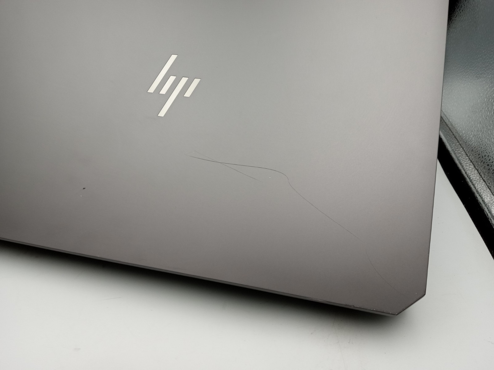 HP ZBook 17 G6 Intel i7-9750H 16GB RAM 128GB SSD Win11 T1000 – READ -RR