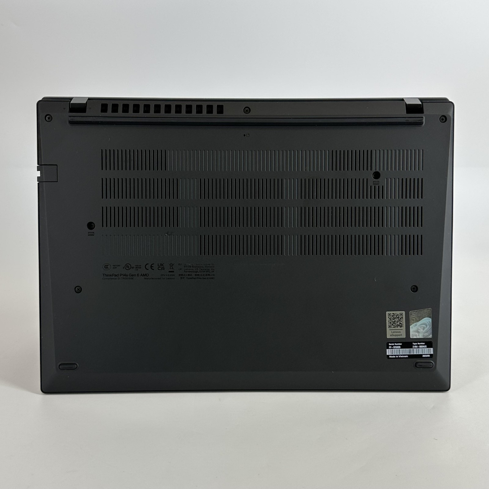 Lenovo ThinkPad P14s Gen 6 FHD+ 2.0 GHz Ryzen AI 9 HX PRO 370 64GB 1TB SSD