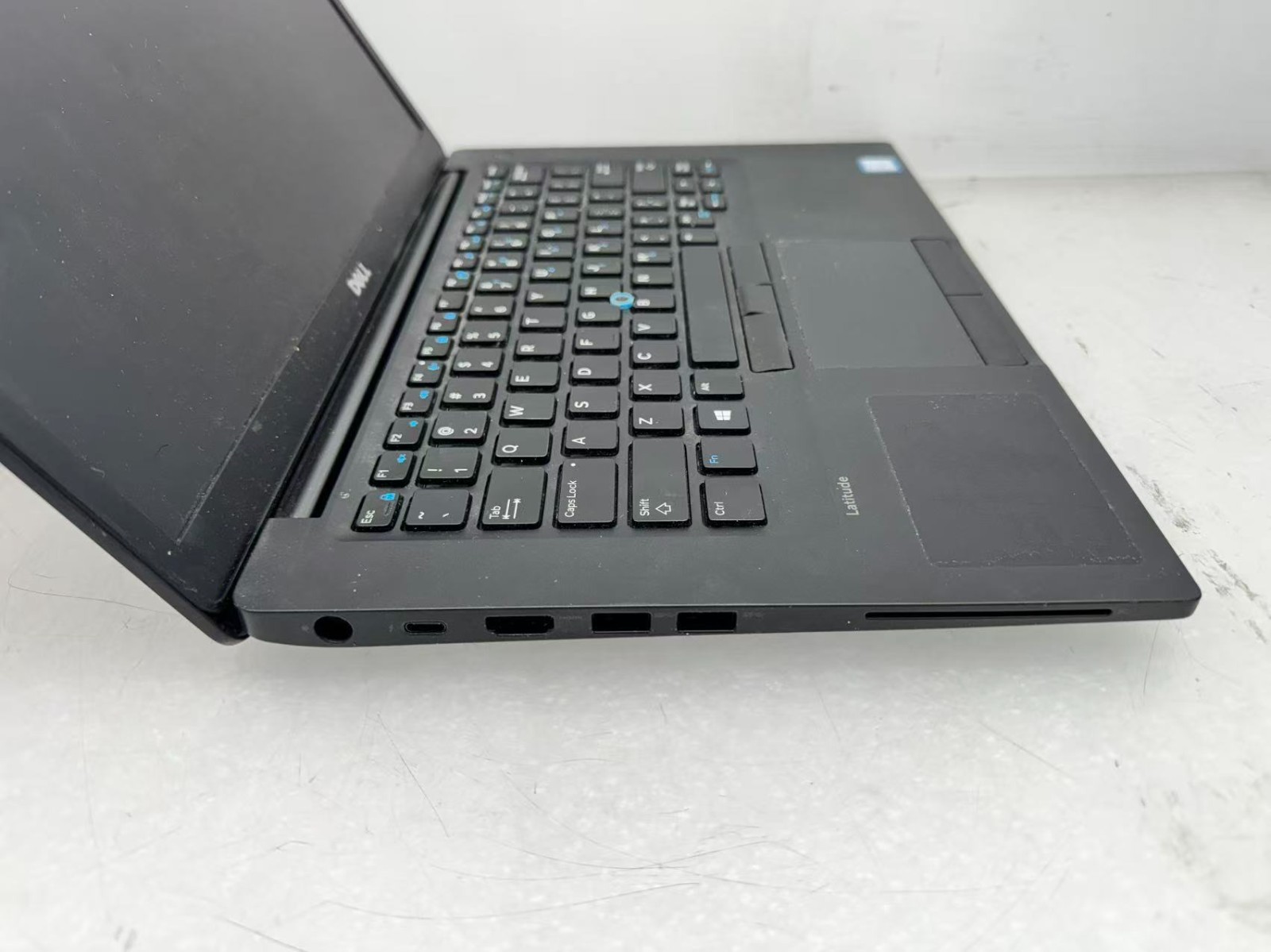 Dell Latitude 7480 14″ FHD i7-7600U@2.80GHz 16GB RAM 256 SSD Win 11 *Read*