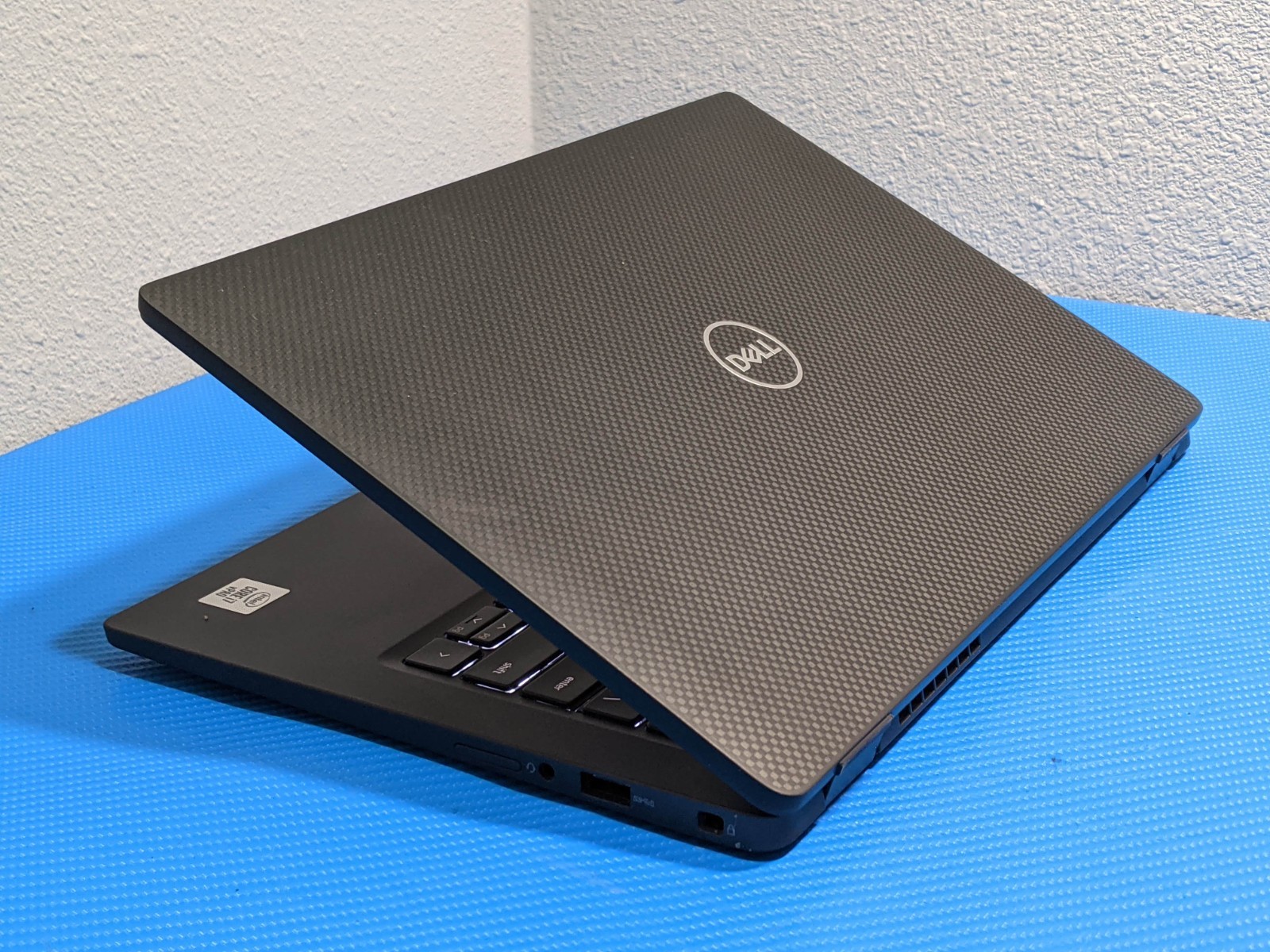 Dell Latitude 7310 13.3″FHD Intel i7-10610U 1.8GHz 16G 256GB SSD W11Pro +Charger