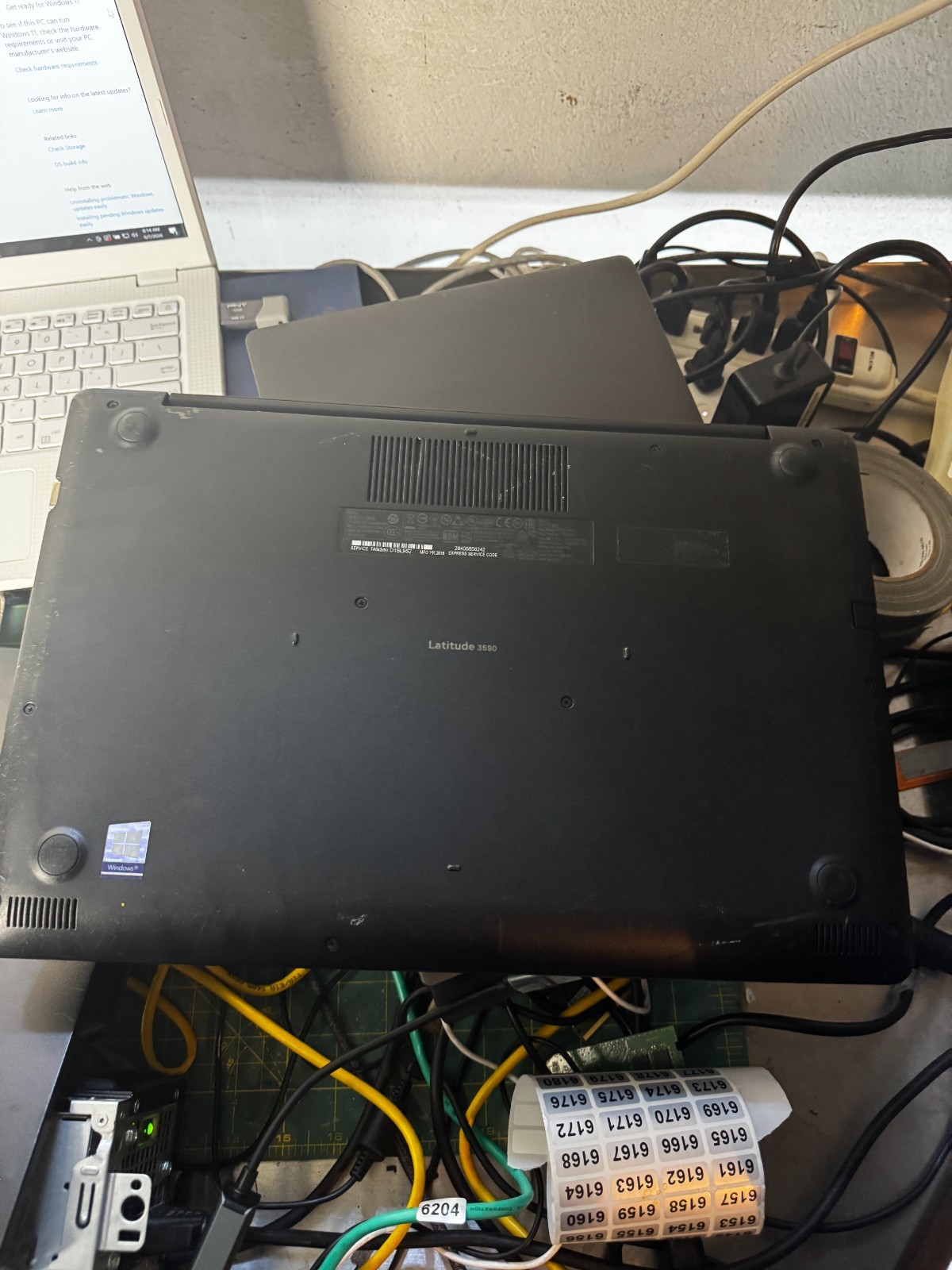 Dell Latitude 3590 Core i3-7130U, 8GB RAM, 15.6″ Laptop *READ #6137