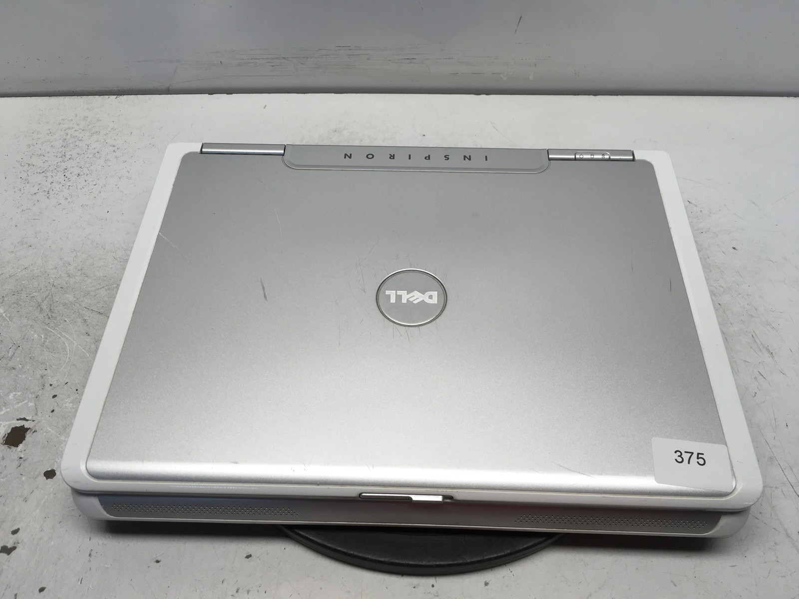 Dell Inspiron 1501 Mobile AMD Sempron 3500+ 1.8GHz 1 GB NO HDD No Batt READ