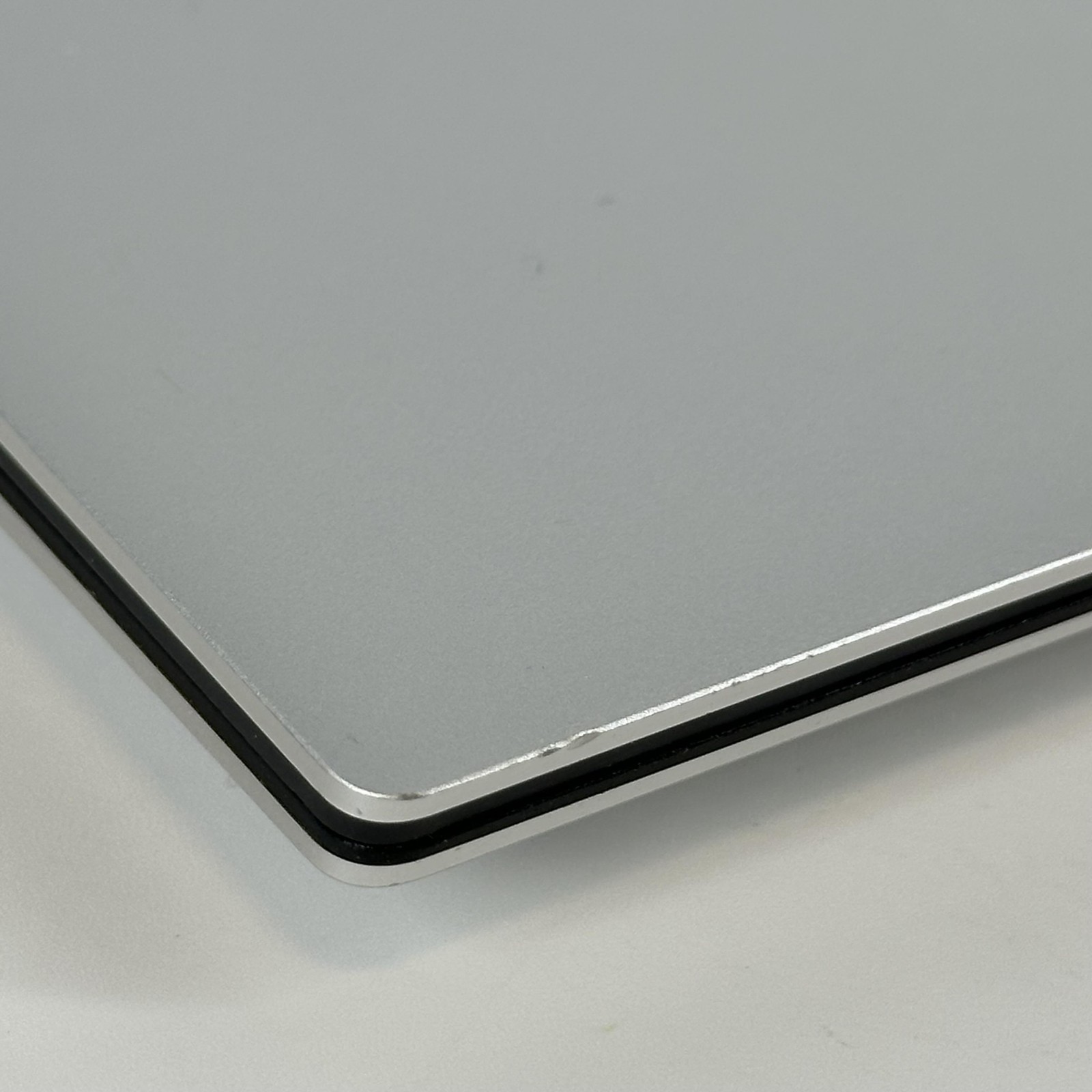 Dell XPS 15 9510 Silver FHD+ i5-11400H 2.70GHz 16GB RAM 512GB SSD Very Good