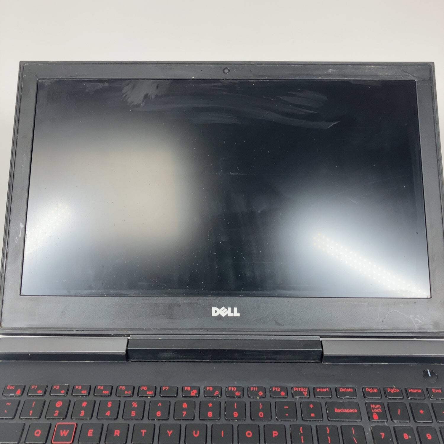 Broken Dell Inspiron 7000 15.6″ i5-7300HQ 2.5GHz 8GB RAM 256GB HDD GeForce READ