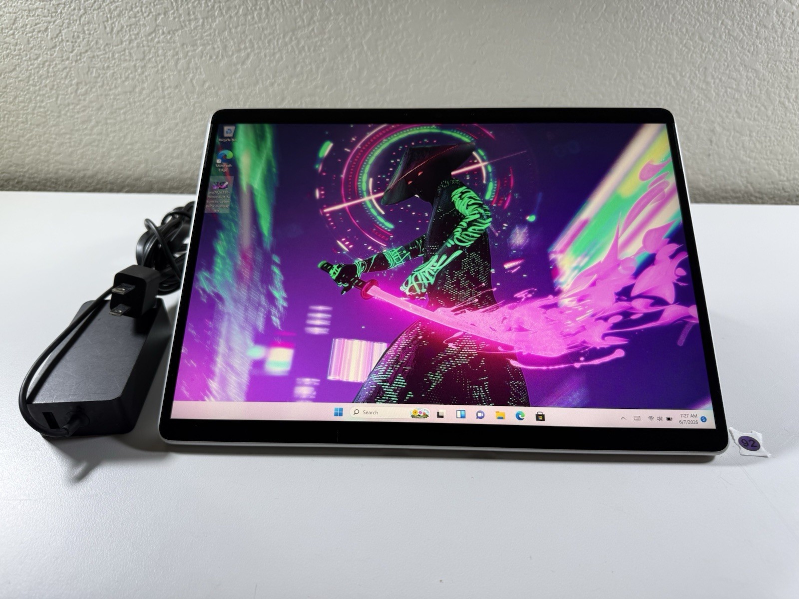 Microsoft Surface Pro 8 (1982) i5-1145G7 – 16GB RAM – 256GB 120Hz – Win 11 Pro