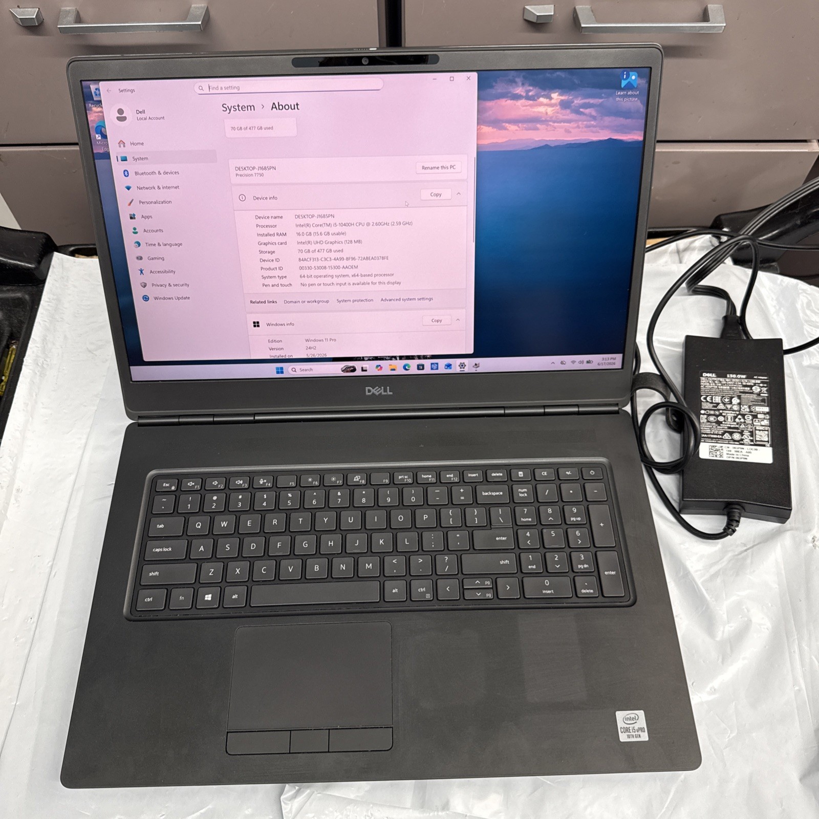 Dell Precision 7750 Laptop i5-10400H 16GB 512GB Mint