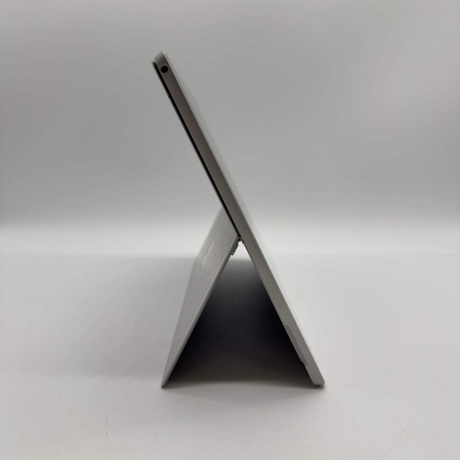 Microsoft Surface Pro 7 1866 12.3″ i5-1035G4 1.1GHz 8GB RAM 128GB SSD
