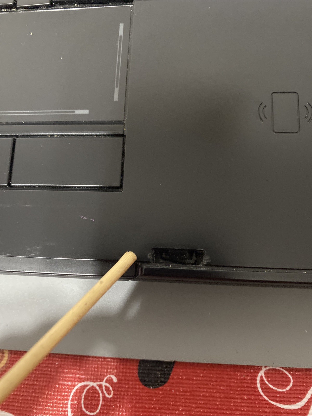 Dell Latitude 15.4″ Laptop PP30L Intel Centrino For Parts Or Repair No HDD