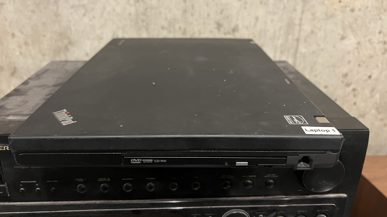 ThinkPad T500 P8600 2.4GHz 3GB 160GB ATI 3650 Win 7 Office 2010