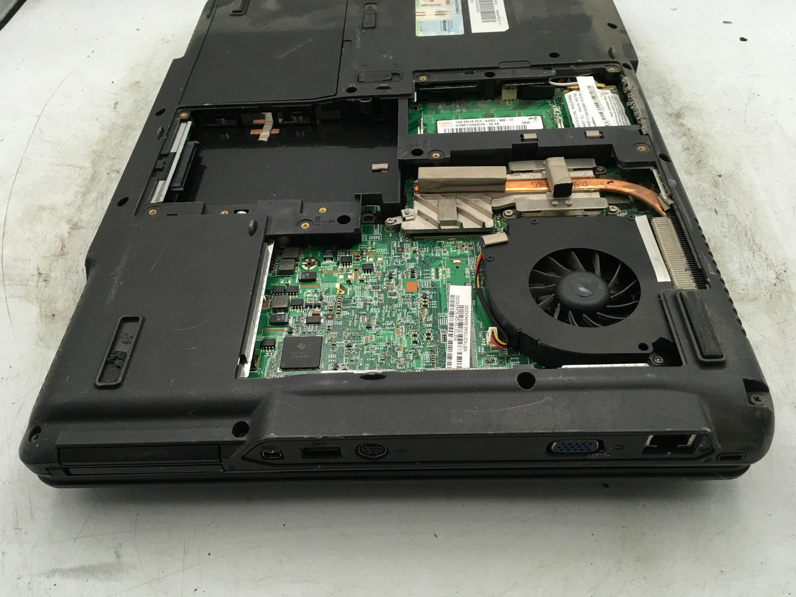 ACER EXTENSA 5620 – BOOTS TO BIOS – INTEL CORE 2 T5550 – NO RAM – READ DESC – BB