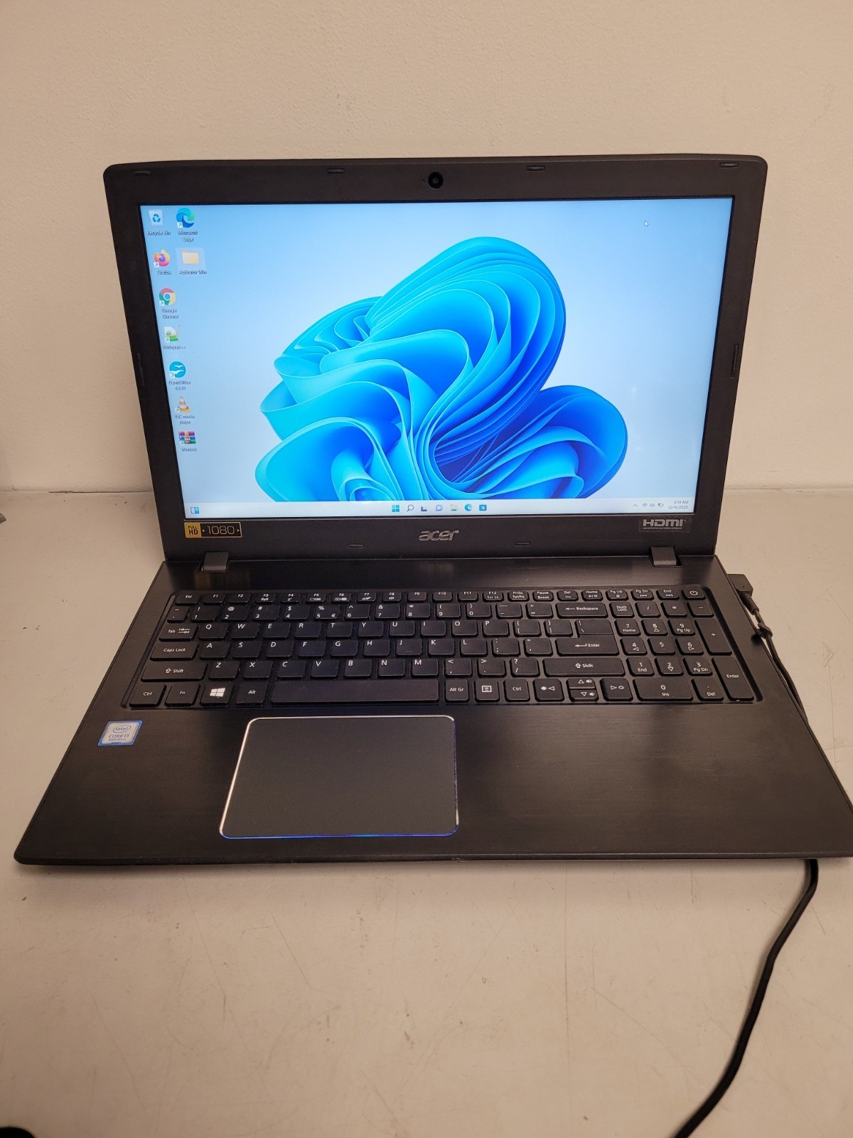Acer aspire E5-576 16.6″ i3-8130u 2.2ghz 6gb ram 1tb hdd NXGRYAA0019180BC847600