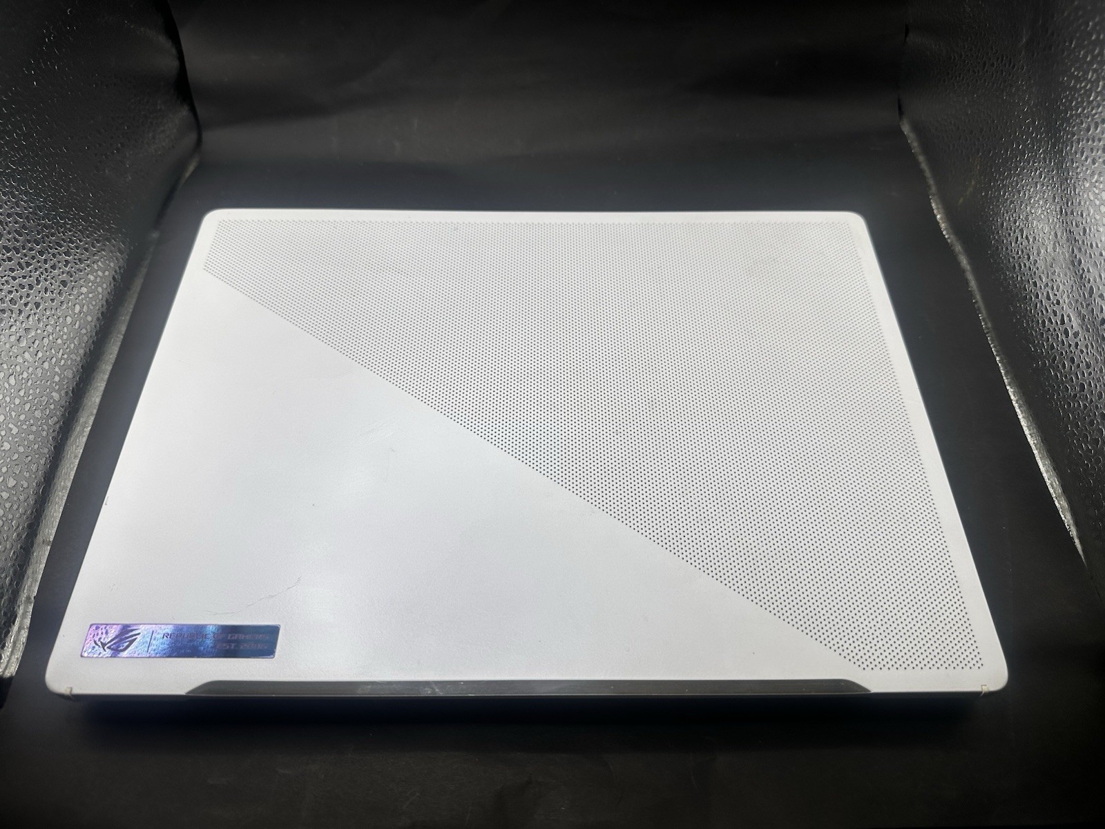 ASUS ROG Zephyrus G14 (GA402RJ) – Ryzen 9 6900HS – 16GB DDR5 – 1TB SSD