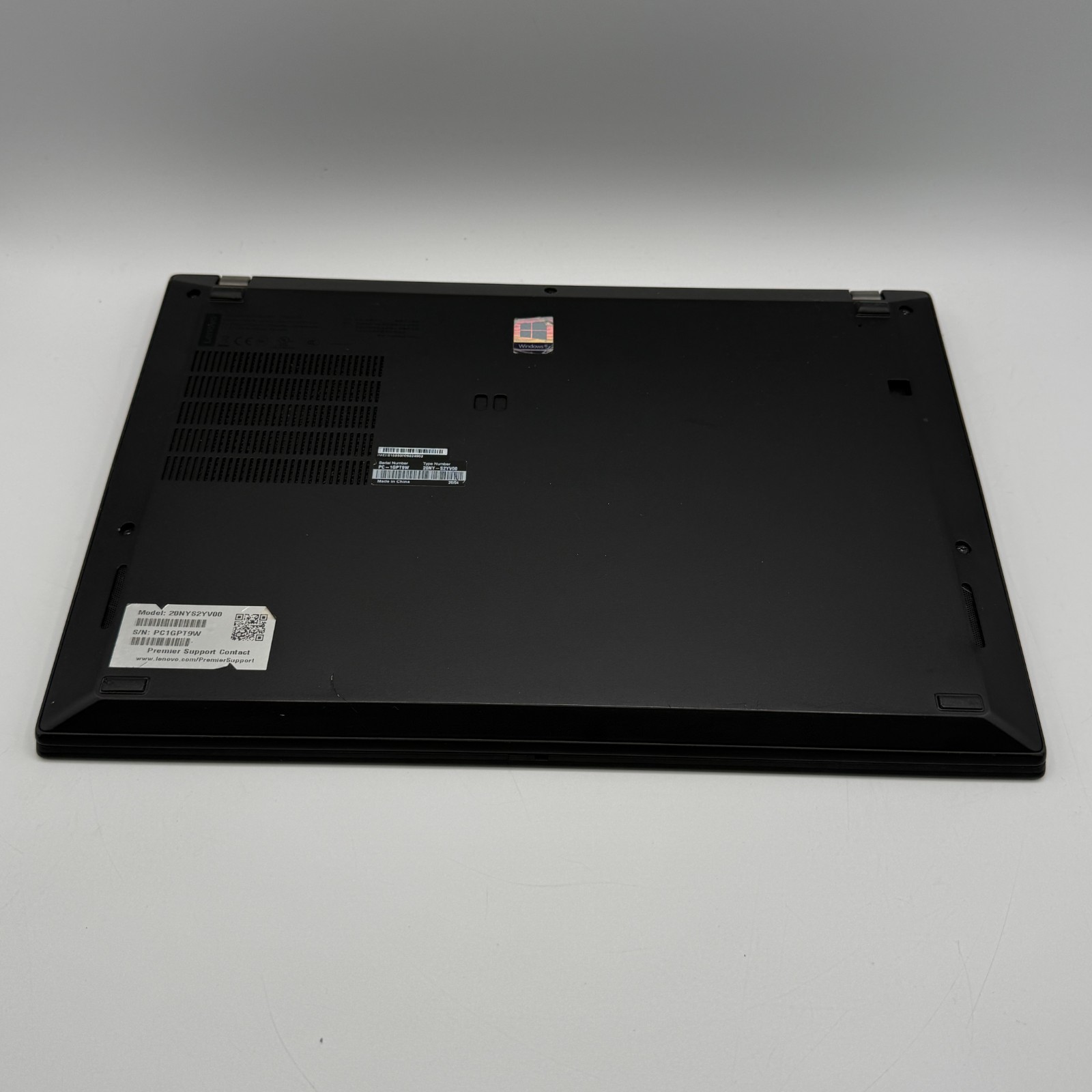Lenovo ThinkPad T490s 14″ i7-8565U 16GB RAM 256GB SSD Win11 Pro Fingerprin Fair
