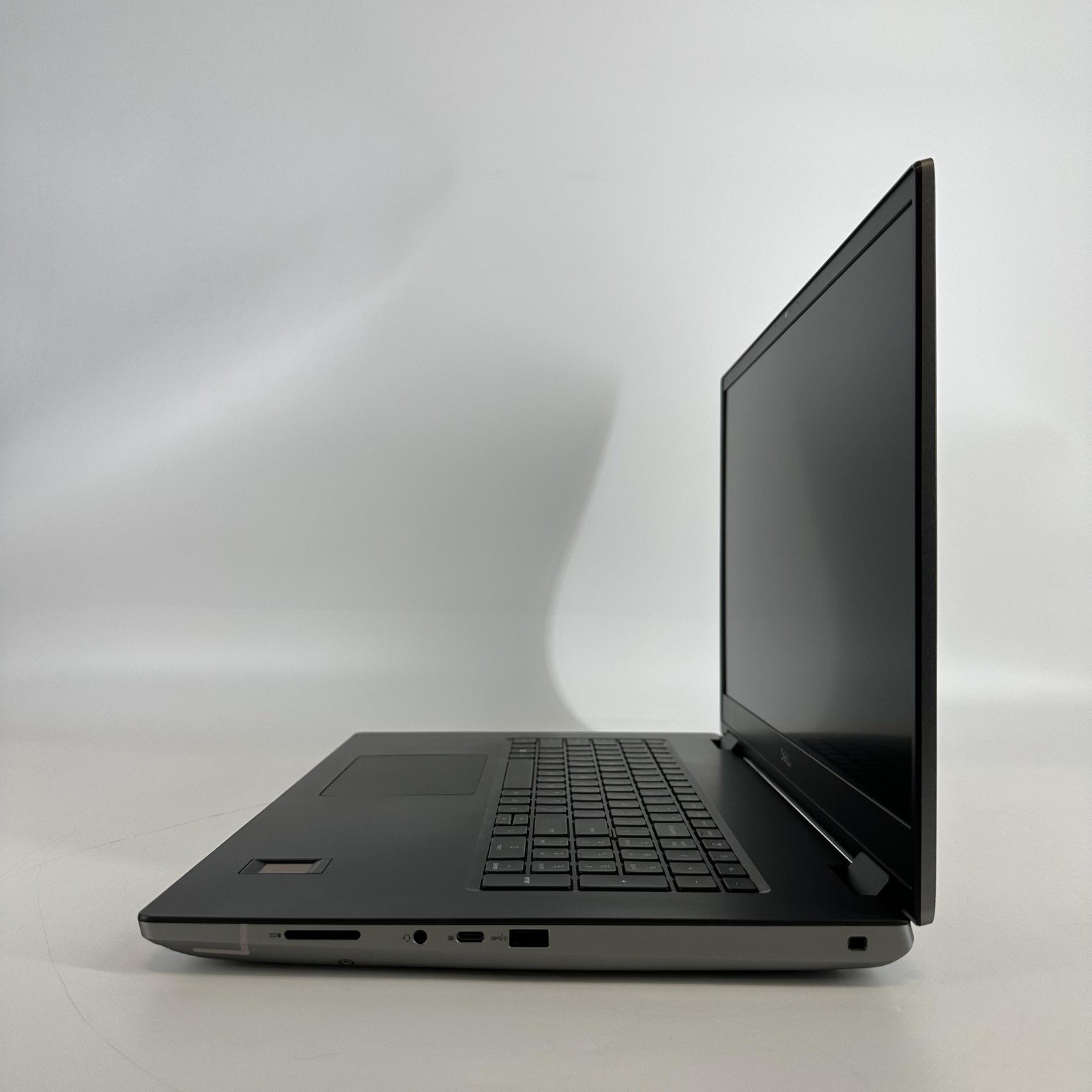 Dell Precision 7780 17.3 FHD 2.1 GHz i7-13850HX 32GB 1TB SSD RTX A1000 Very Good
