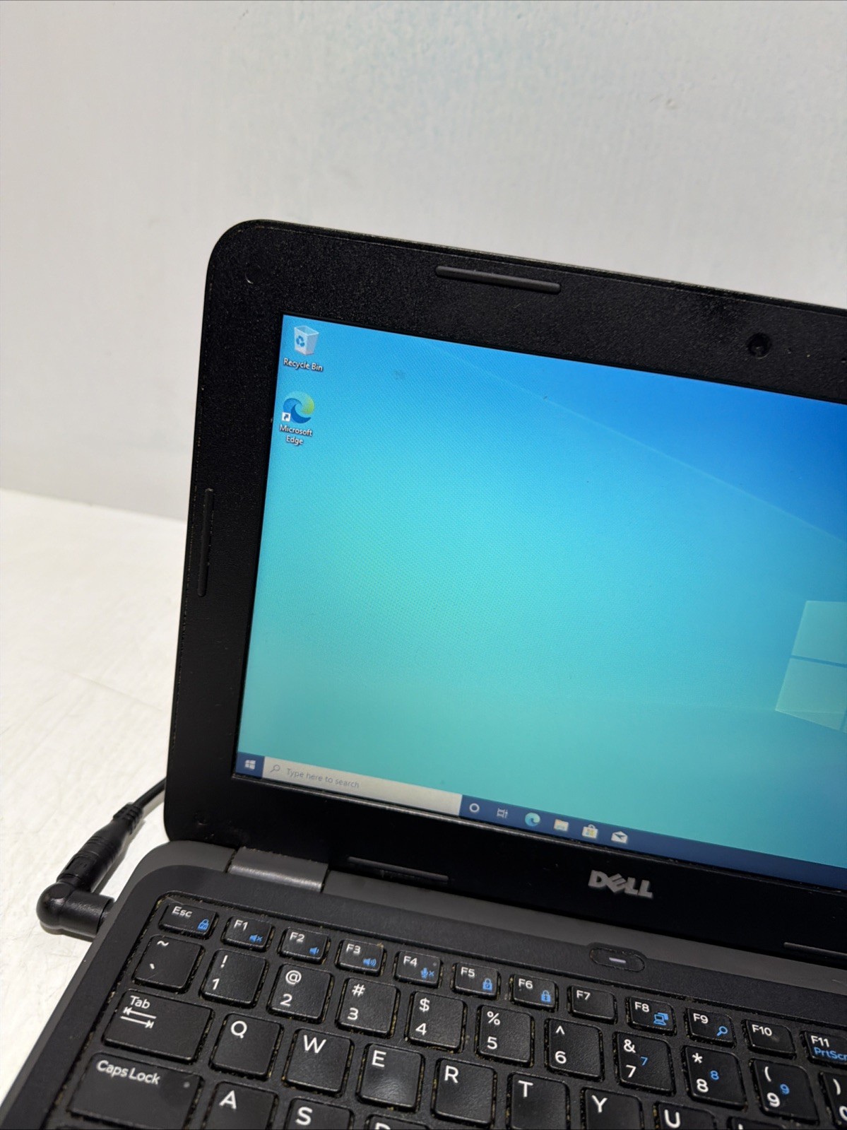 Dell Latitude 3180 11″ Laptop Celeron N3350 4gb Ram 64gb SSD Windows 10 Pro