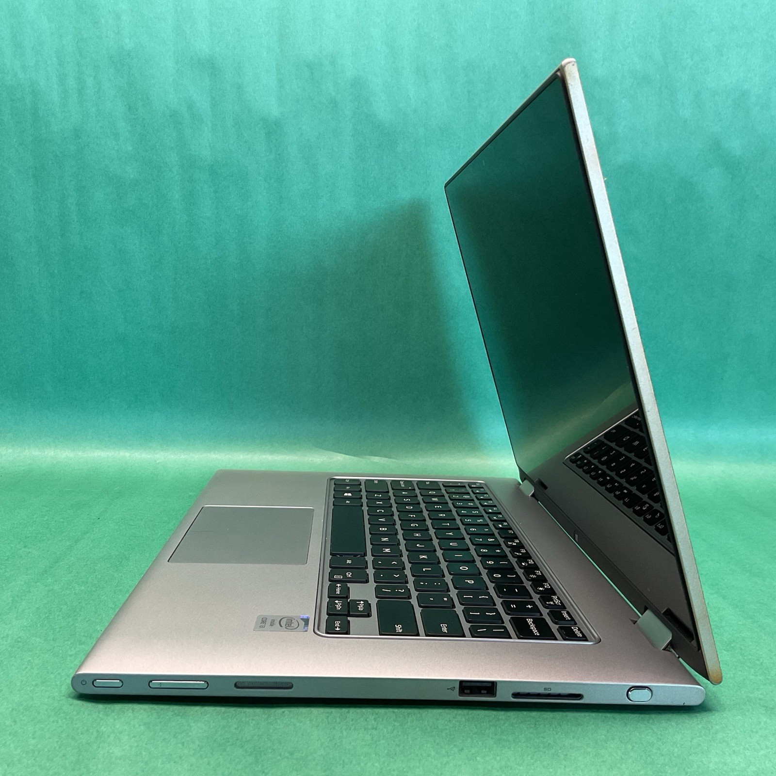 DELL INSPIRON 7348 2in1 i7-5500U – Powers On – NO HARD DRIVE- Untested