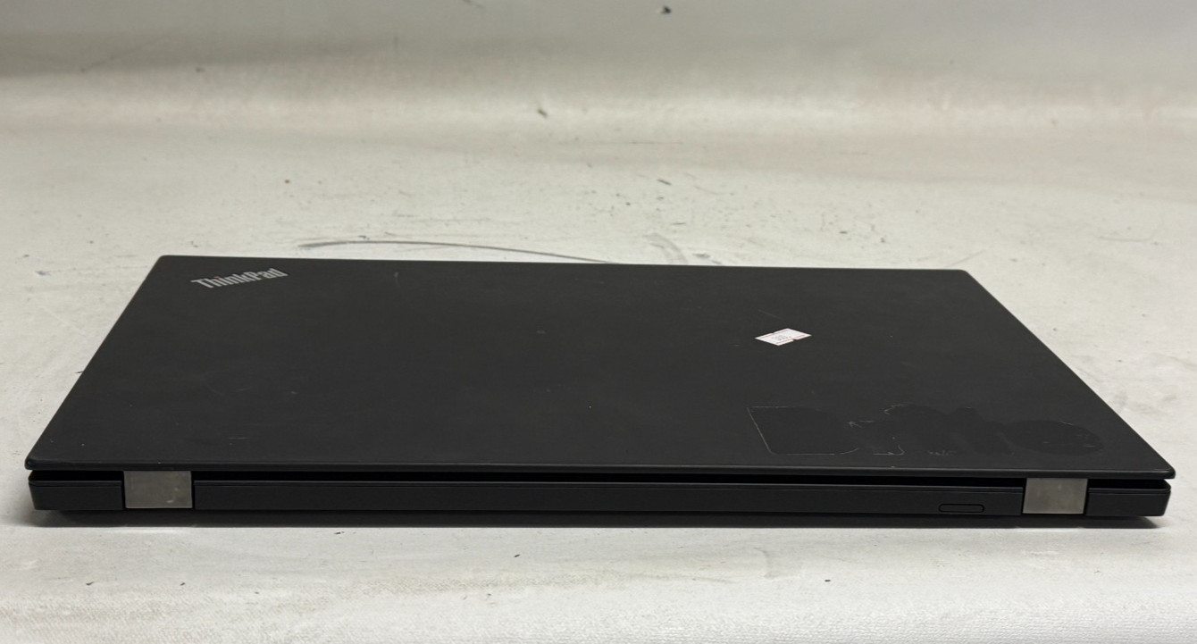 Lenovo ThinkPad T15 15.6″ (i7-10510u – 16GB RAM – 256GB SSD – Win11Home)
