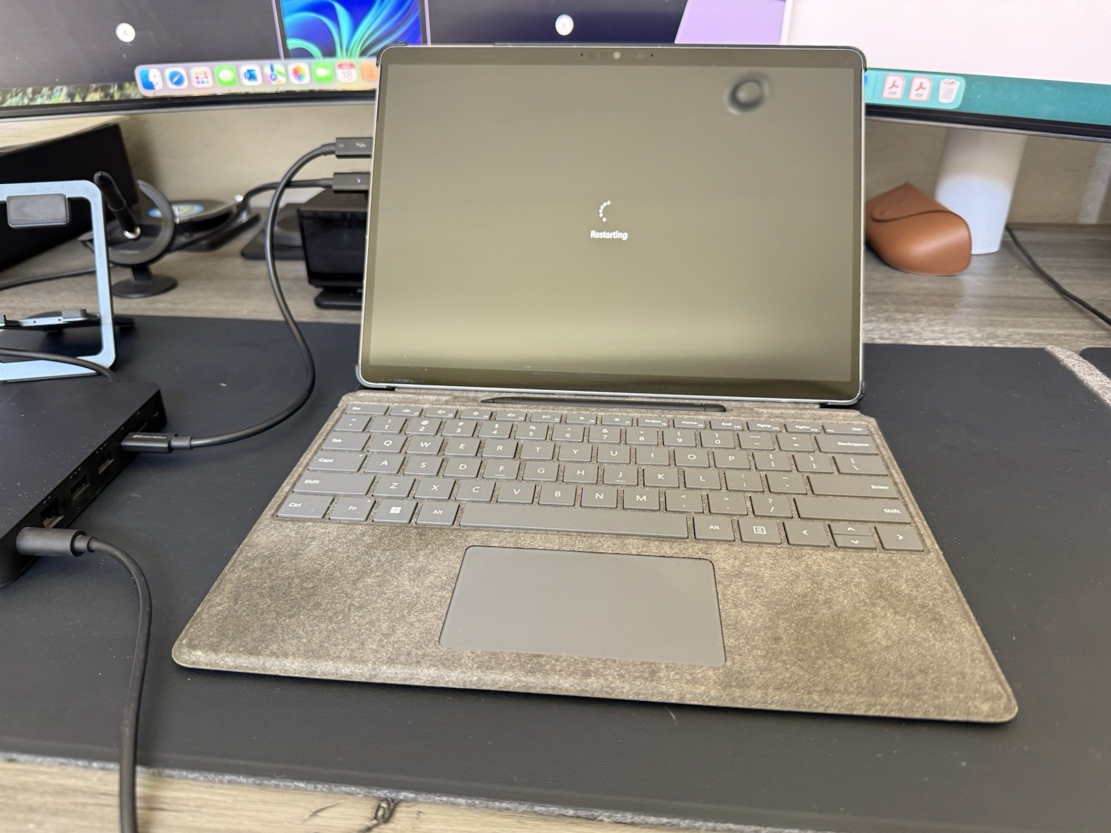 Microsoft Surface Pro 9 13” (512GB SSD Microsoft SQ3 16GB RAM) 2-In-1 Laptop