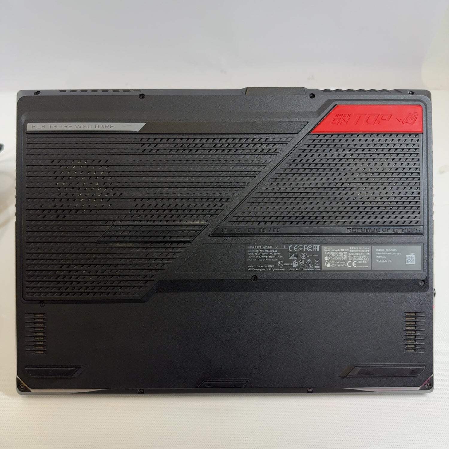 Asus ROG Strix G15 G513QY 15.6″ Ryzen 9 5900HX 3.3GHz 16GB RAM 500GB SSD RX 6800
