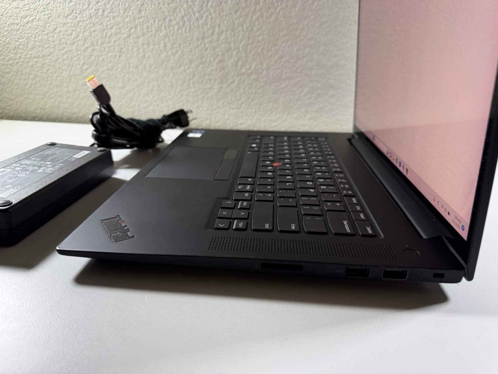 LENOVO THINKPAD P1 Gen 4 TOUCH 4k I7-11850H 512GB 16GB RAM NVIDIA T1200 WIN 11