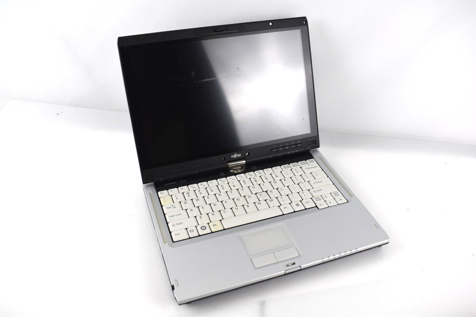 FUJITSU LIFEBOOK T SERIES T900 – BOOTS TO BIOS – INTEL I5 M520 – NO RAM- READ