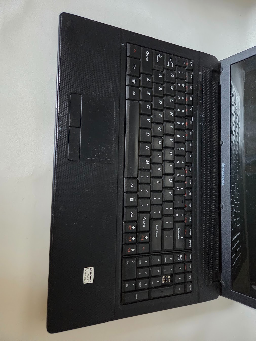 Lenovo G560 Laptop 15.6 Inch Display With Keyboard Damage And Webcam