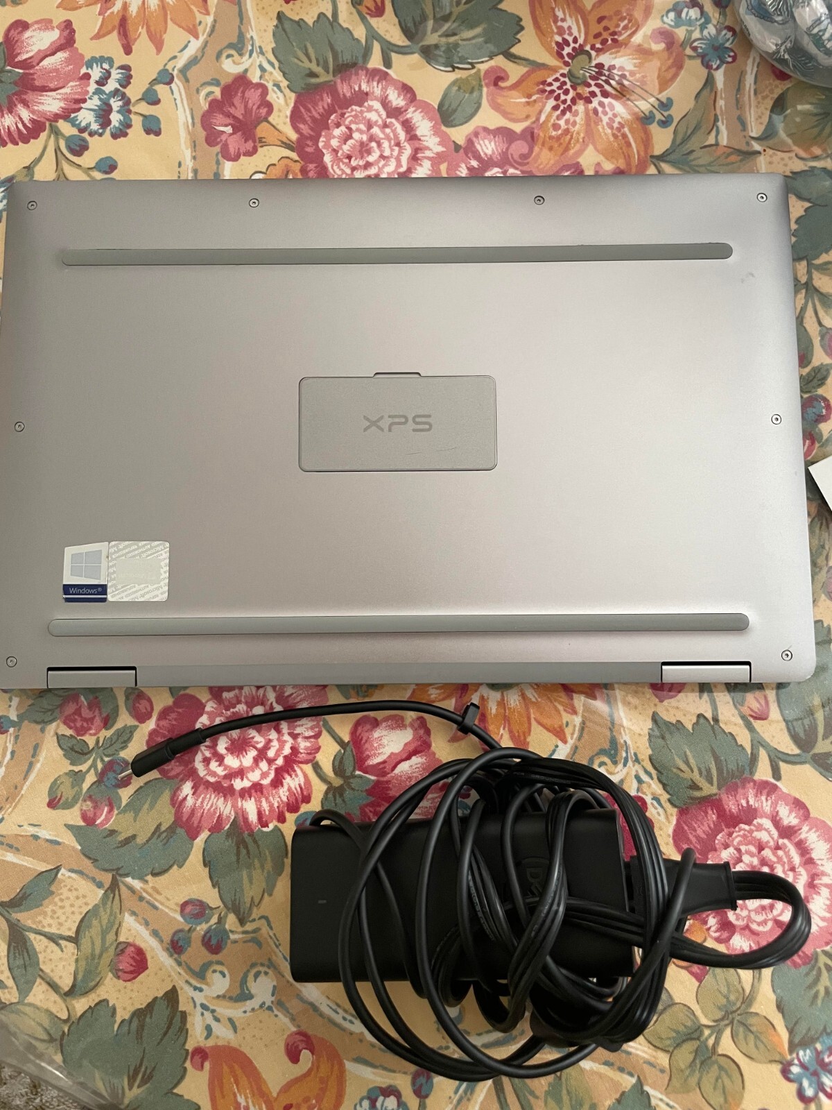 Dell XPS 13 9365 8GB i5-7Y57 Silver 2-in-1 Touchscreen Laptop