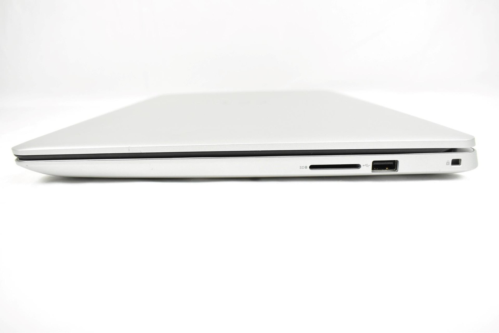 Dell Inspiron 5584 Laptop i5-8265U 1.6GHz 16GB 256GB SSD No OS 15.6″