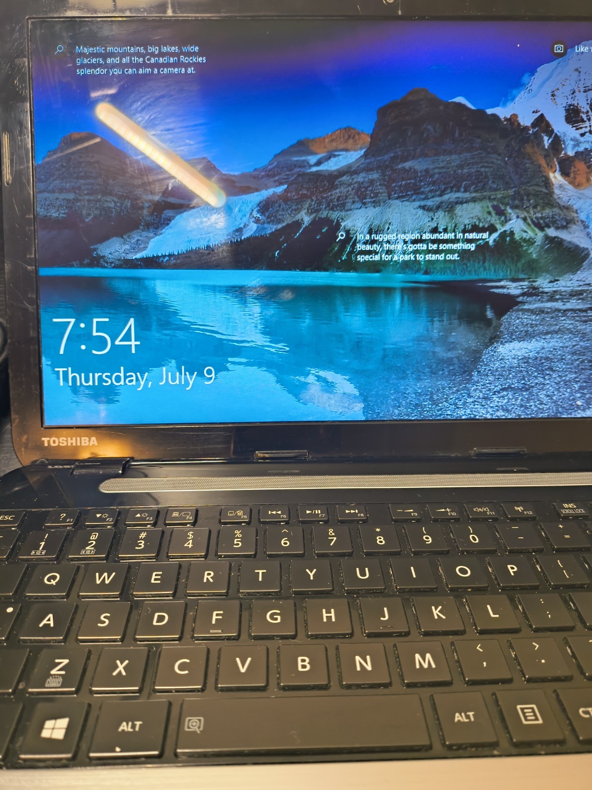 Toshiba Satellite S55-A i7-4700MQ 2.4GHz 8GB 180GB SSD Windows 10 Fast boot