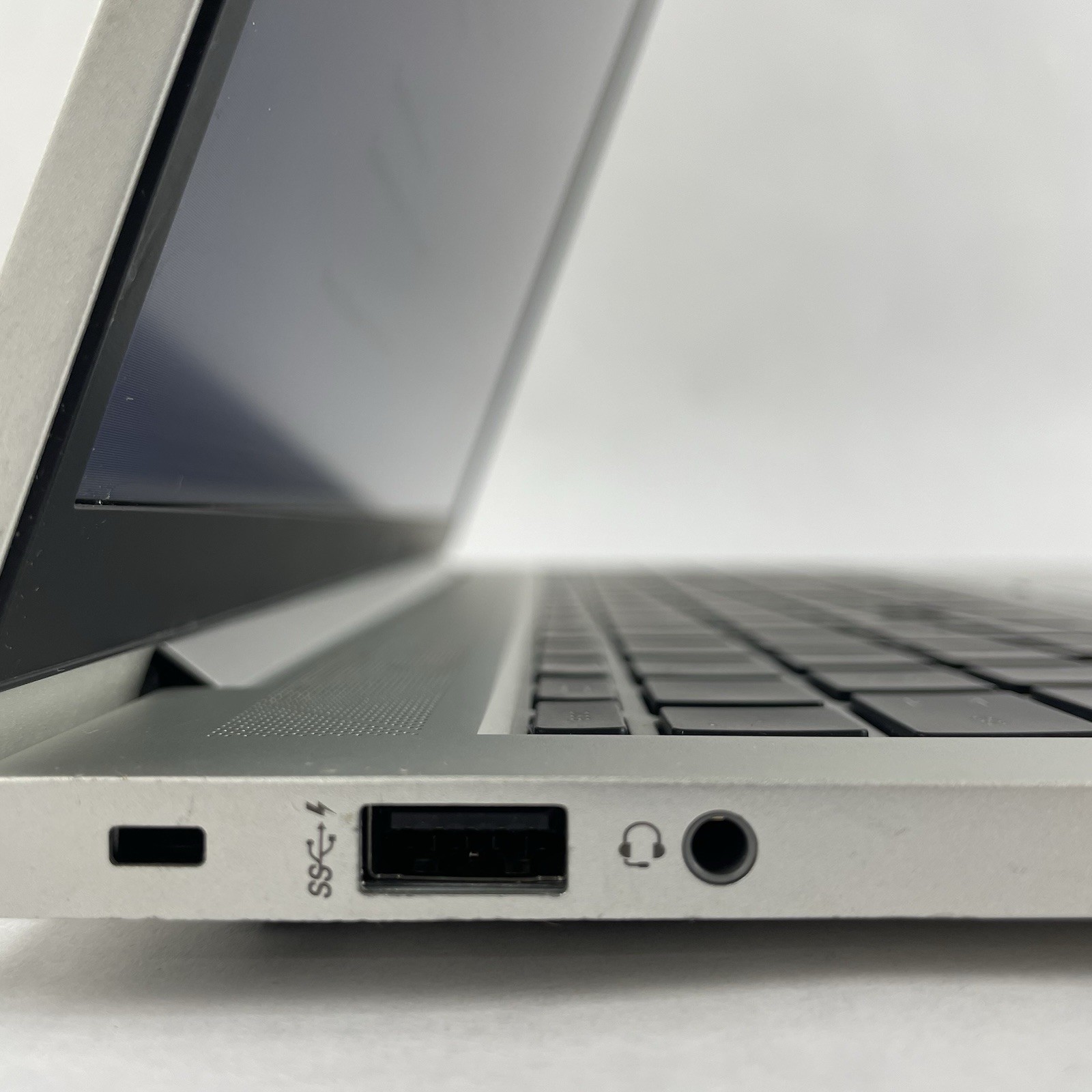 HP EliteBook 850 G7 15.6″ i5-10310U 1.70 GHz 8 GB RAM No SSD/OS/AC
