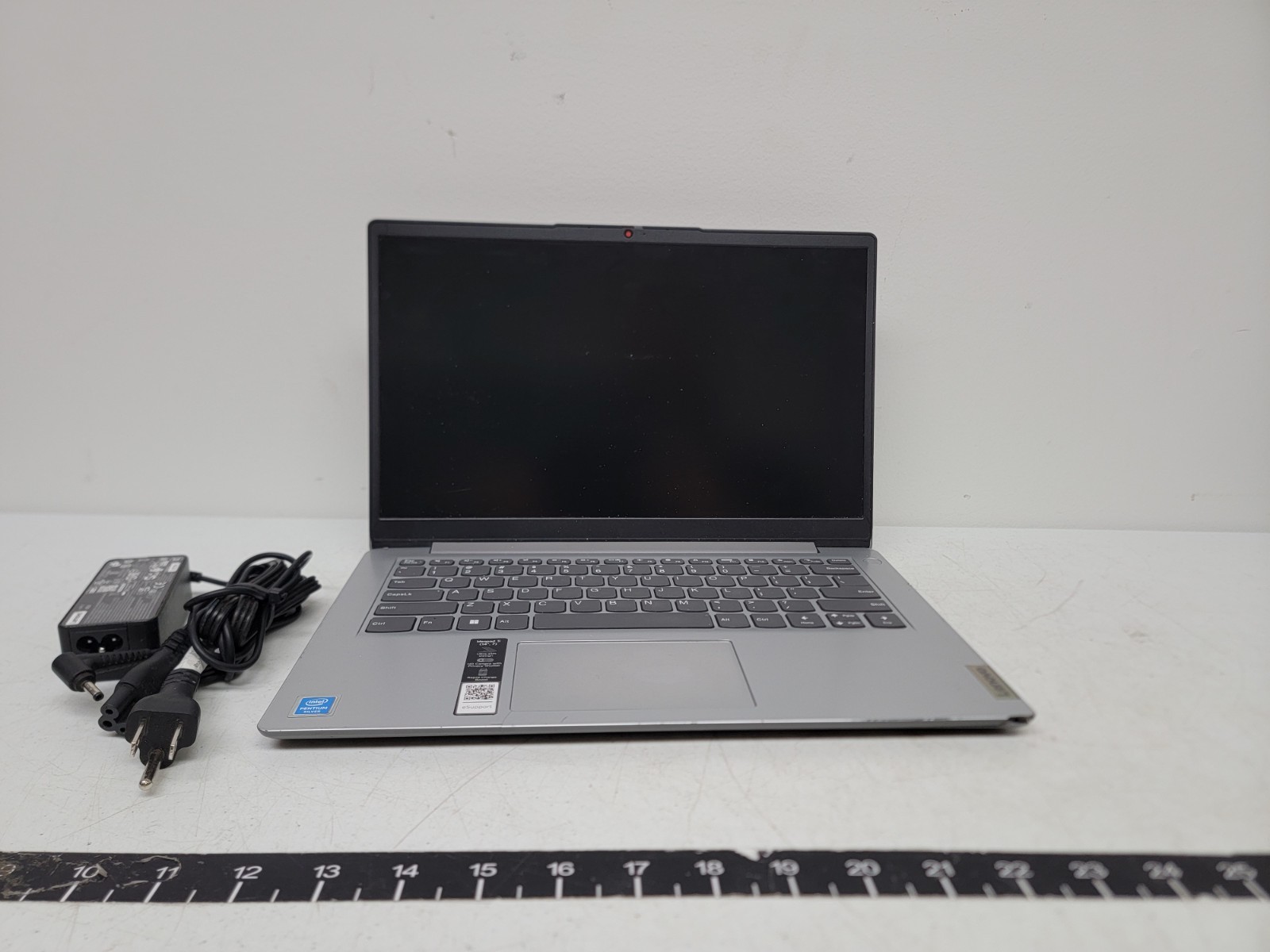 Lenovo IdeaPad 1 14IGL7 14″ FOR PARTS