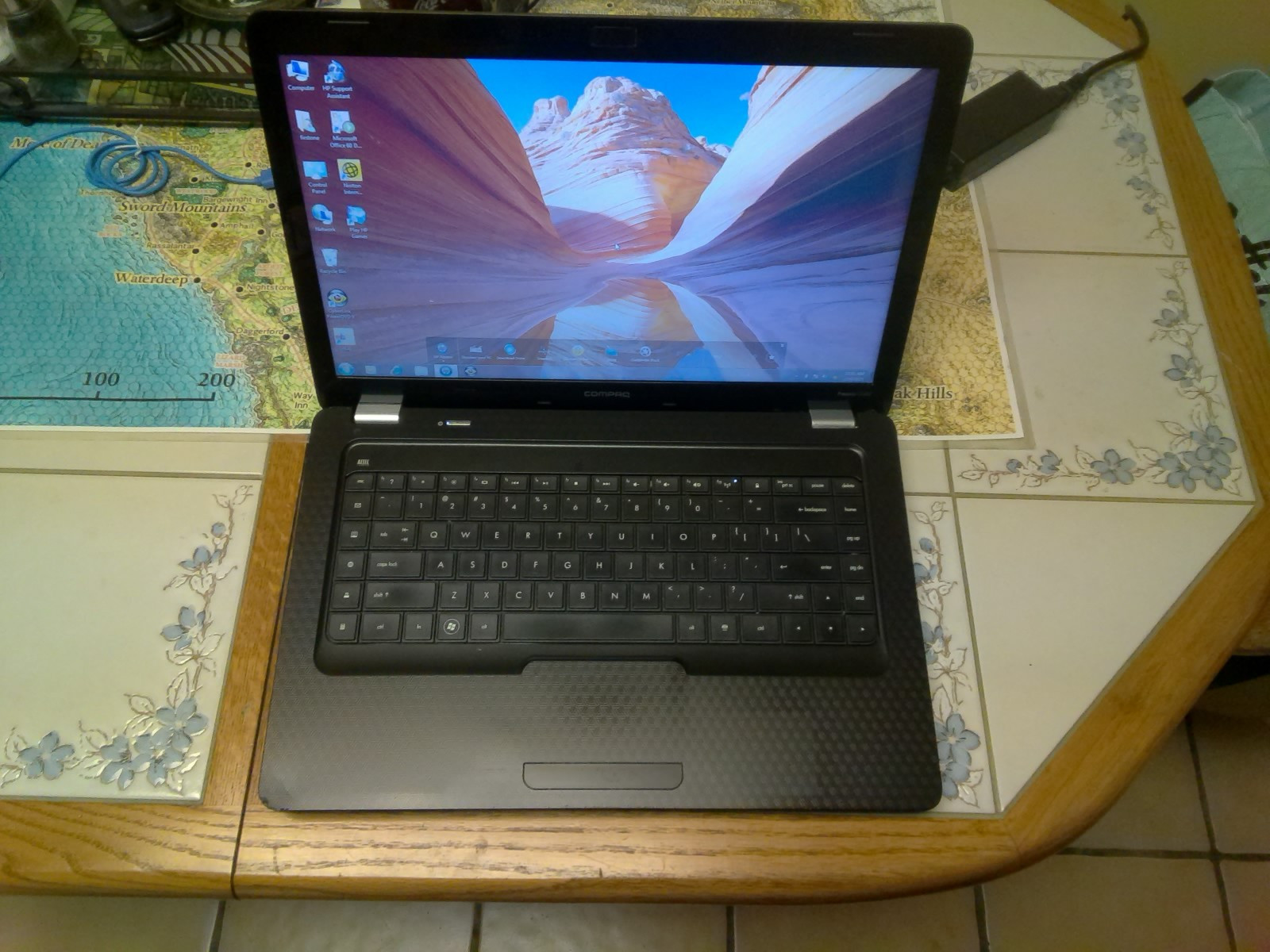 Compaq Presario CQ62-220 AMD Athlon II Dual Core 2.1Ghz 320GBHdd 3GB Ram Win7