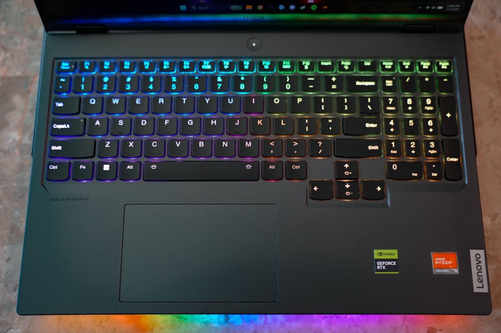 Lenovo Legion Pro 7 16ARX8H 16 WQXGA AMD Ryzen 9 7945HX 32GB 2TB RTX 4090