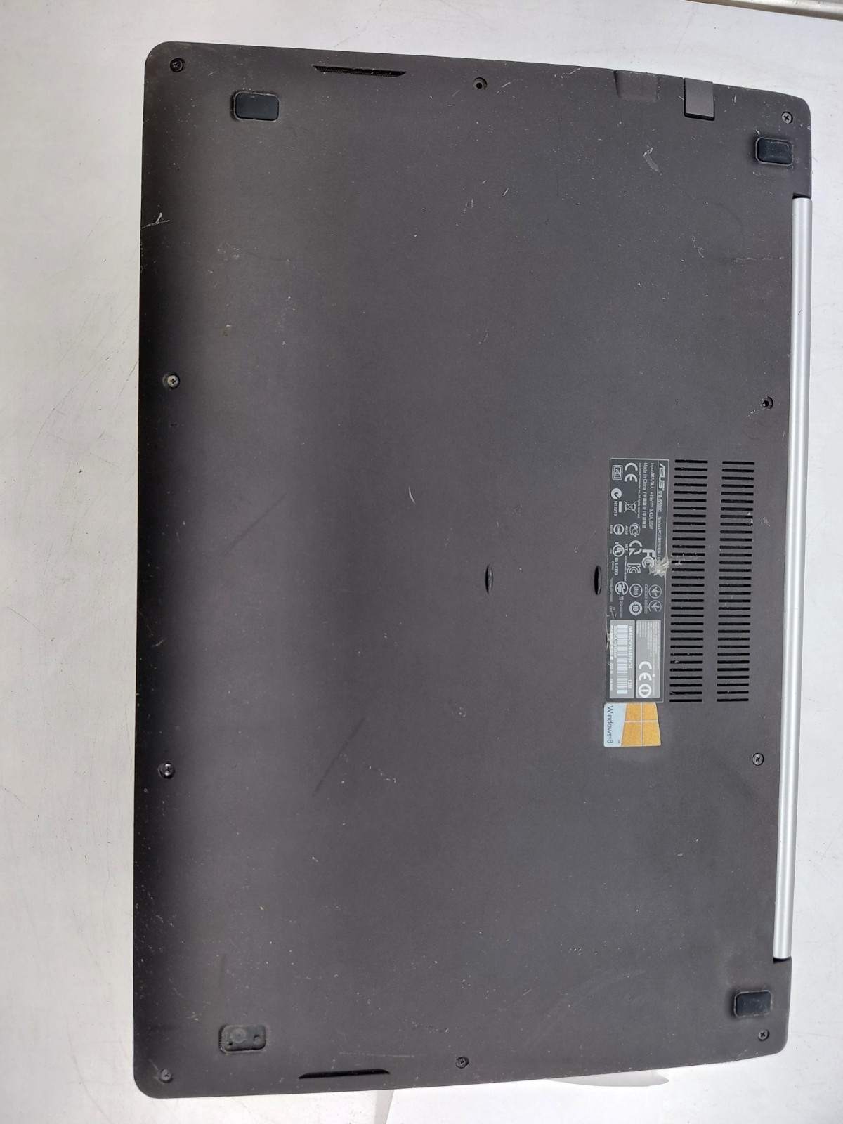 MIXED LOT ASUS VivoBook S500CA/Latitude 5590/Latitude 5500/HP EliteBook 8470p