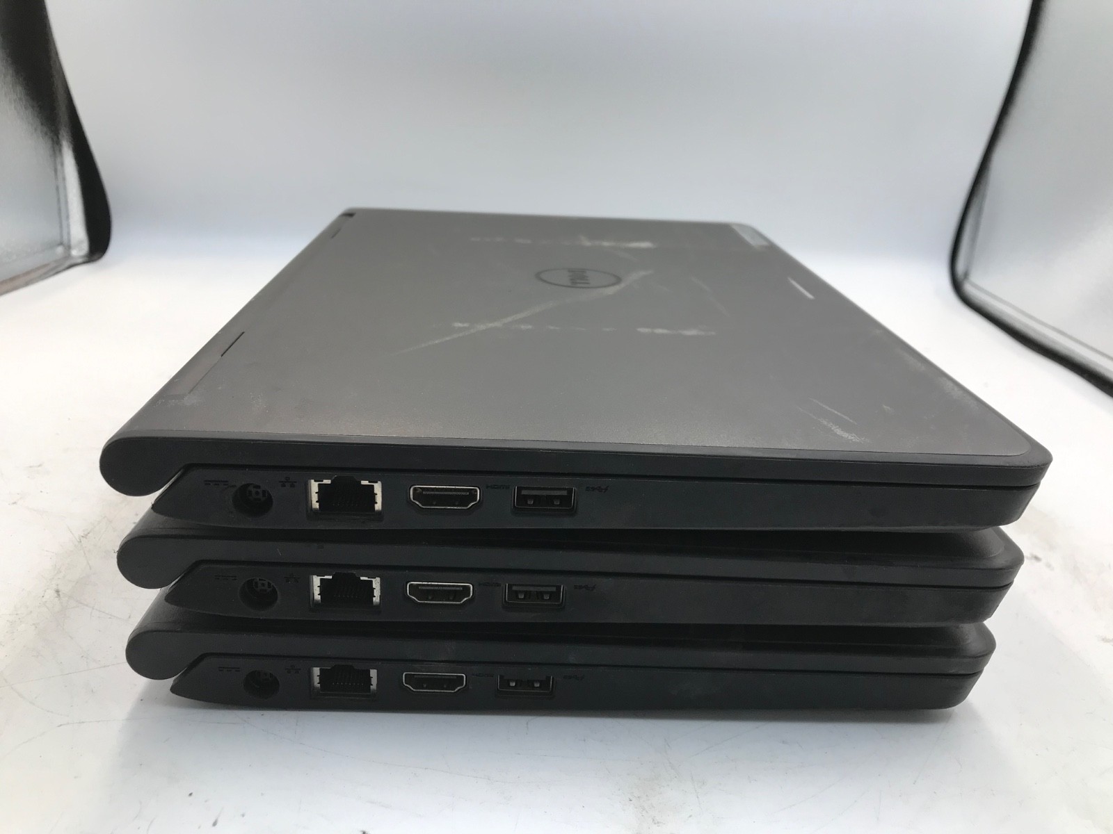 LOT OF 3 Dell Latitude 3150 Intel Pentium N3540 11.6″ -BAD DISPLAYS- MZ