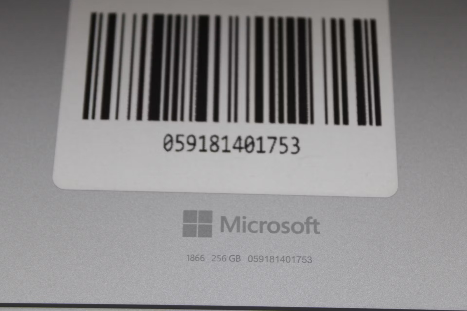 Microsoft Surface Pro 7 Used 12.3″ i5-1035G4, 16GB RAM, No Keyboard