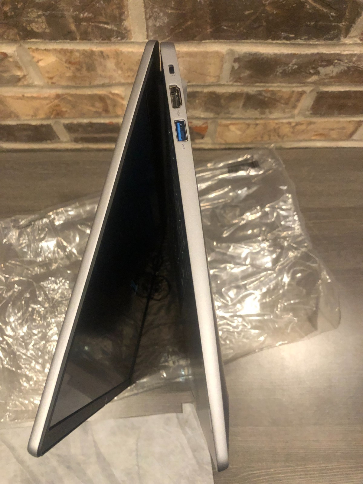 Lenovo IdeaPad Slim 3 15IJL6 15.6″ FHD Touch Pentium N6000 8GB 128GB eMMC Chrome