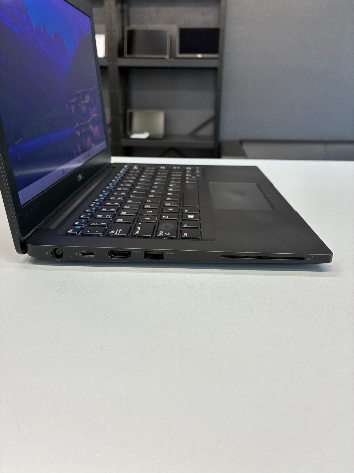 Dell Latitude 7290: 12.5″ / i7-8650U / 16Gb / SSD 512Gb / Win 11 Pro
