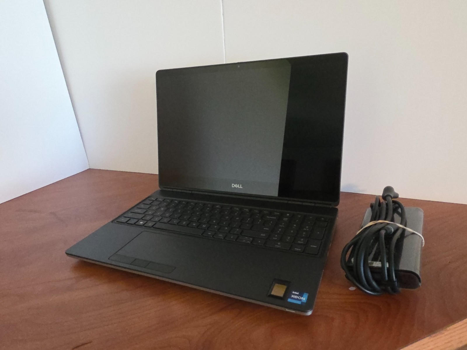 Dell Precision 7560 Mobile Workstation – Xeon / 128GB RAM / 6TB NVMe / RTX A2000